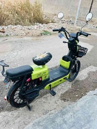 موديل 2023 • أخضر • ٥ بطاريات