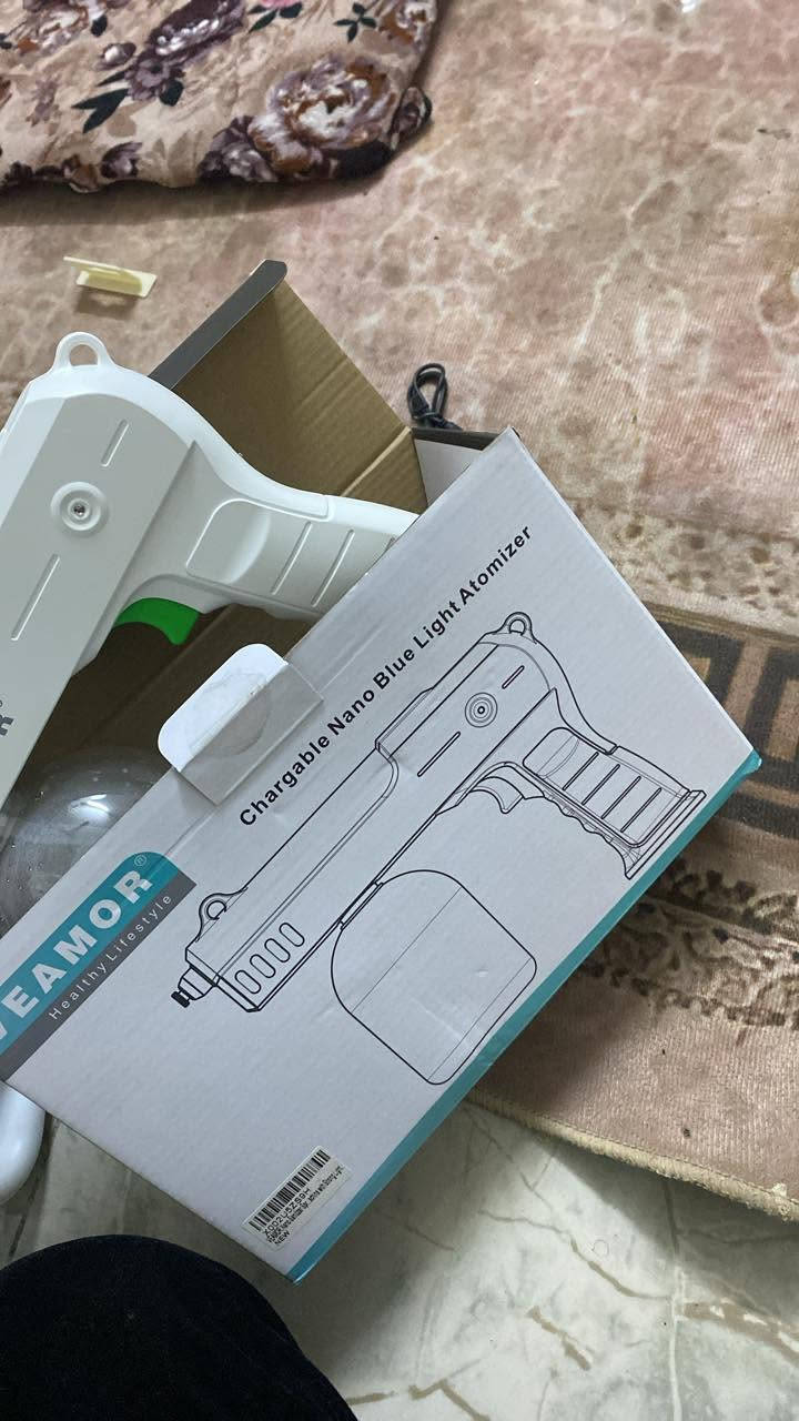 جهاز نانو معقم شحن يعقم الاسطح هذا الجهاز  image_6.png هو مسدس التعقيم والرش النانو اللاسلكي (VEAMOR Nano Blue Light Atomizer).
يُستخدم لتعقيم الأسطح، الغرف، أو الملابس عن طريق تحويل سائل التعقيم المخفف إلى رذاذ نانو خفيف جداً، ومدعم بإضاءة زرقاء للمساعدة في التطهير.
سعر 12 الف


**إذا كنت صاحب هذا الإعلان وتريد حذفه لأي سبب، رجاءا أرسل رسالة إلى الدعم الفني**