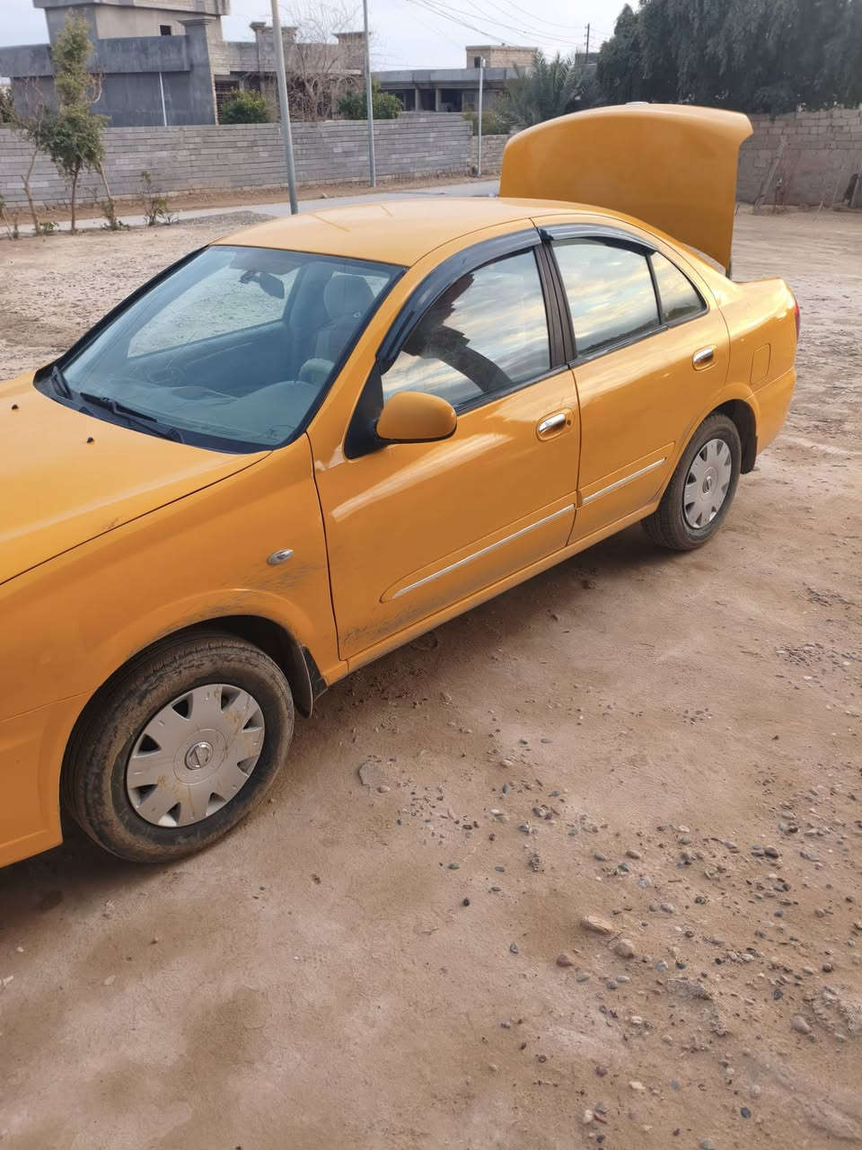 نيسان سني 2010 رقم صلاح الدين الألماني سنويه ل28 مصفره هيئه وغرامات محرك ابيض 16 تبريد تدفئه حداديه وصبغ 100/100 سياره جاهزه من كل نواحي السعر 90 مكان سياره صلاح الدين الحجاج ***********
