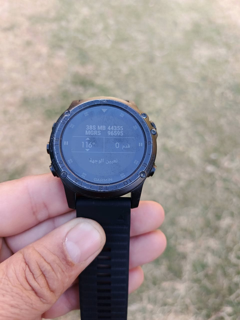 تاكتيكس® تشارلي
ساعة GPS مميزة بوظائف تكتيكية
شاشة عالية الدقة مقاس 1.2 بوصة قابلة للقراءة تحت أشعة الشمس مع عدسة من الياقوت المقببة؛ إمكانية التبديل بين الاستخدام النهاري والتوافق مع نظارات الرؤية الليلية
يتضمن خرائط طبوغرافية محملة مسبقًا بالإضافة إلى نظام ملاحة بالخرائط قابل للتوجيه
يتميز التصميم المتين بإطار من التيتانيوم المطلي بالكربون الشبيه بالماس الأسود (DLC)، وغطاء خلفي من التيتانيوم الأسود، وأزرار من الفولاذ المقاوم للصدأ - بالإضافة إلى نظام مراقبة معدل ضربات القلب المدمج من المعصم Elevate ™¹
تشمل الميزات الخاصة بالتكتيكات: Jumpmaster، وإسقاط نقاط الطريق، وتنسيق نظام تحديد المواقع العالمي (GPS) ثنائي الموقع، والأنشطة التكتيكية المحملة مسبقًا.
تتضمن أجهزة استشعار الملاحة المدمجة نظام تحديد المواقع العالمي (GPS) ونظام غلوناس (GLONASS) بالإضافة إلى بوصلة ثلاثية المحاور، ومقياس الضغط الجوي، ومقياس الارتفاع، وجيروسكوب.
عمر بطارية يصل إلى 12 يومًا في وضع الساعة الذكية، ويصل إلى 20 ساعة في وضع نظام تحديد المواقع العالمي (GPS)، ويصل إلى 35 ساعة في وضع توفير الطاقة UltraTrac ™
تجمع ساعة تاكتيكس تشارلي متعددة الرياضات المزودة بنظام تحديد المواقع العالمي (GPS) بين وظائف تكتيكية متخصصة وميزات ذكية للتدريب البدني والملاحة في الهواء الطلق، مما يجعلها الخيار الأمثل للبيئات الصعبة، سواء في العمليات الميدانية أو المكاتب. تتميز هذه الساعة فائقة المتانة، ذات اللون الأسود بالكامل، بخرائط طبوغرافية ملونة قابلة للتوجيه، وميزة قياس معدل ضربات القلب من المعصم، ومقاييس التدريب البدني، والتوافق مع نظارات الرؤية الليلية، وغيرها الكثير. كما أن إطارها المصنوع من التيتانيوم المطلي بطبقة DLC يضمن أقصى مقاومة للتآكل والصدأ .

ارسم طريقك نحو النجاح
سواء كنتَ تُجري تدريبات أو تمارس رياضة الجري، فإنّ ميزات الخرائط والملاحة المُدمجة في ساعة تاكتيكس تشارلي تُساعدك على البقاء مُوجّهًا وعلى المسار الصحيح. تأتي الساعة مُحمّلة مُسبقًا بخرائط طبوغرافية ملونة بالكامل، مع بيانات مُحسّنة لتسهيل الملاحة وتحديد الموقع بنظرة سريعة. كما يُتيح لك استقبال شبكات الأقمار الصناعية GPS وGLONASS وGalileo إمكانية التتبع في بيئات أكثر صعوبة من تلك التي يُمكنك التتبع فيها باستخدام GPS وحده. بالإضافة إلى ذلك، يُمكنك استخدام ساعتك لإنشاء مسارات واتباعها، وكذلك تحديد مواقع أشياء مثل موقع التخييم، أو السيارة، أو نقاط التفتيش على المسار، أو غيرها من نقاط الاهتمام.


**إذا كنت صاحب هذا الإعلان وتريد حذفه لأي سبب، رجاءا أرسل رسالة إلى الدعم الفني**