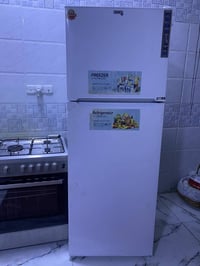 ثلاجه ٢٨قدم • مستعمله قليلا • اوتوماتيك