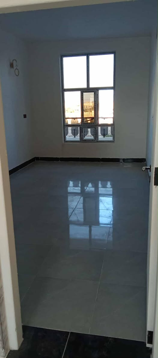 السلام عليكم
بيت للبيع مساحه ١٥٠م يتكون من استقبال

 ومطبخ حار بارد.صالتين.٣حمام.و٤غرف نوم.وكراج سياره

الشهداء خلف بيت ابو النسوره خلف جامع مكي الكبيسي

مقابيل حديقه..

السعر ١٦٥ 

للاستفسار***********
