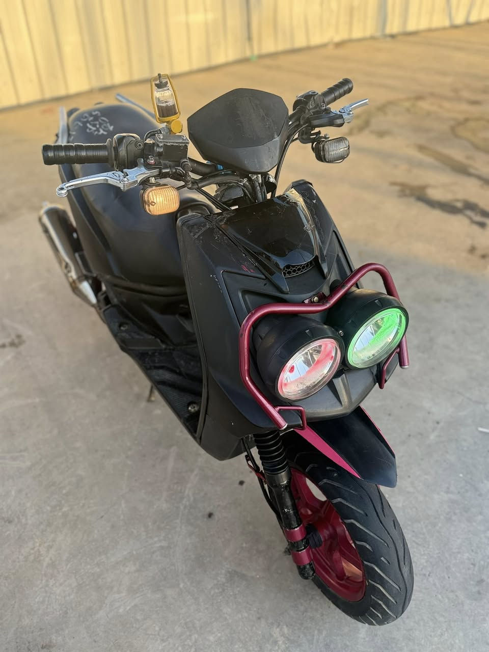 سلام عليكم دراجه سكنس جبلي للبيع مكينه خير من الله مكفوله كلها وماناقصها شي ابد شلعه ومعدل فوول دراجه بيه تزويد هواي بدأت رياضي وستيرن  وصالنصه رياضي وقطره وهواي بيه بعد كهرباءيات كله شغاله ومانقصها شي ابد أوراق كامله  كله وشرط نكره بكل وقت رايدها ب٩٠٠ وبيه مجال مكاني بغداد الحسينيه ‭٠٧٧٣ ٣٧٤ ٠٢٣٧‬
