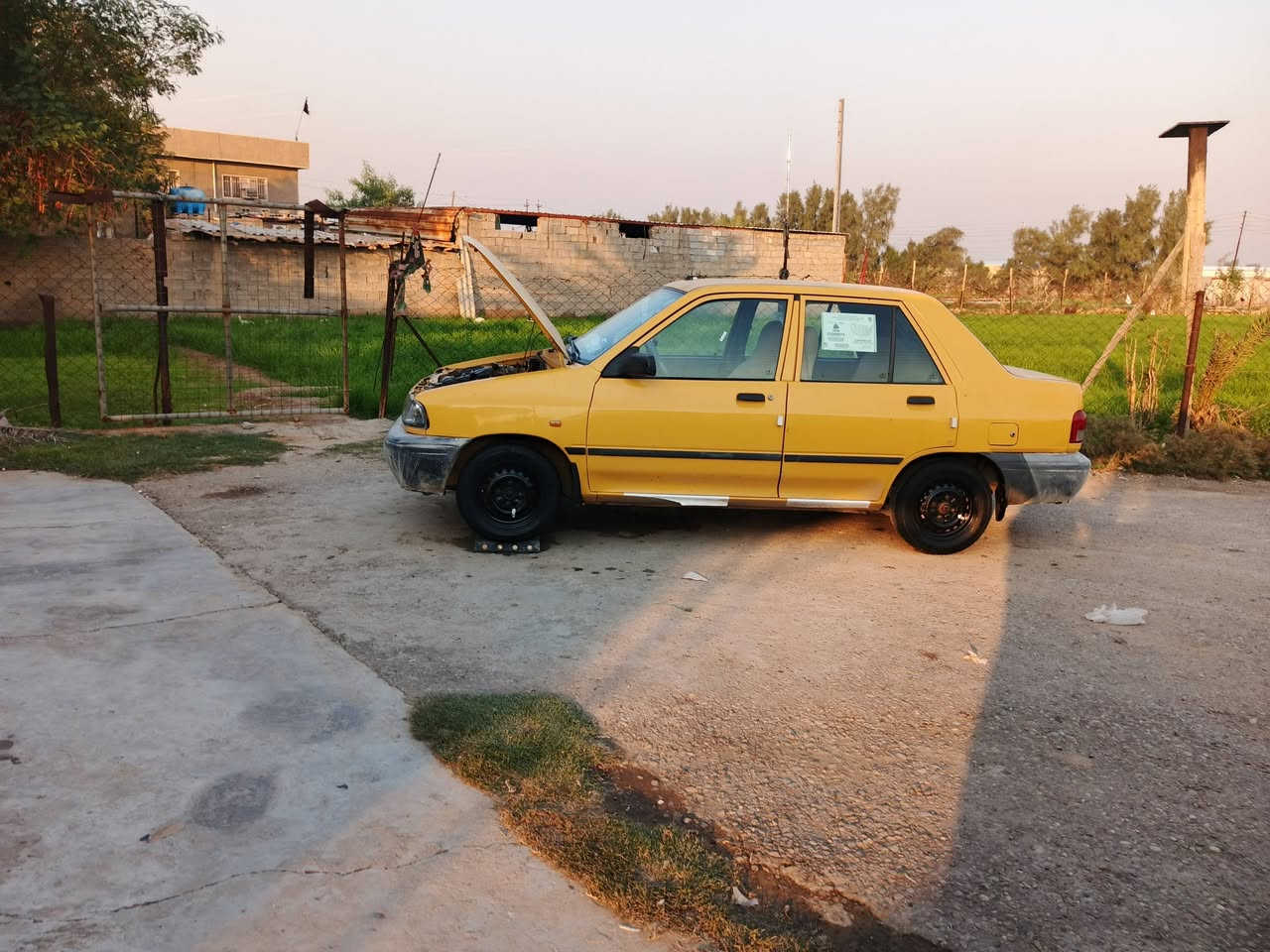 سلام عليكم شباب سايبة للبيع موديل2015 سيارة خير من الله جديدة بمعنى الكلمة برقي مامفتوح شرط تحويل للاستفسار ***********
