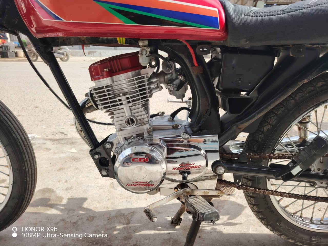 السلام عليكم دراجه للبيع بدون وراق للبيع تيربو نامه ما مفتَحه نضافه شوفت عينك السعر 625 وبيه مجال ***********
