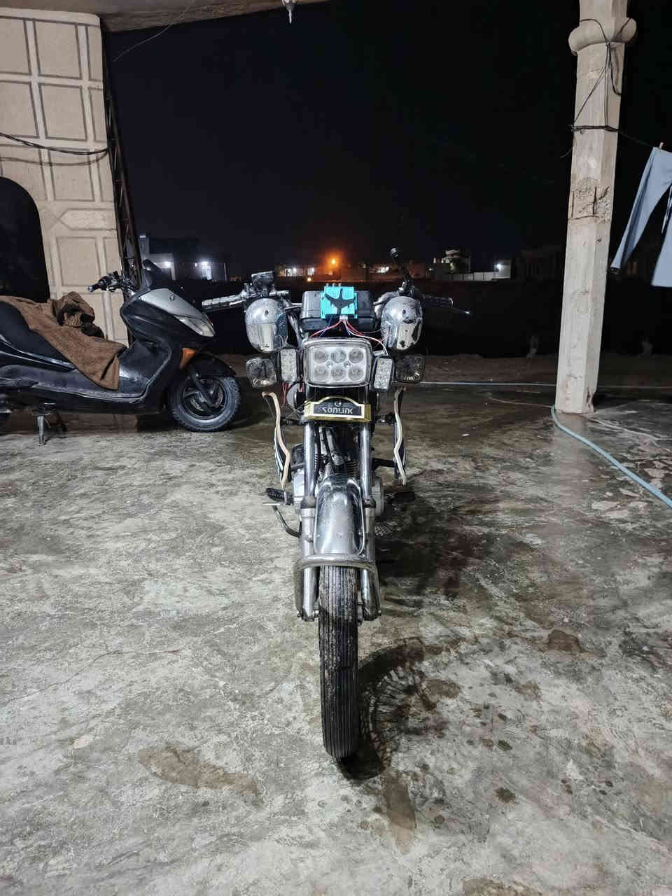 السلام عليكم 
دراجه تايكر موديل 2023 للبيع محرك مامفتوح شرط انطيك كهربائيات كامله بريكات وره كدام شغاله بريك امامي عنبارر
لايت عالي وناصي كلو شغال نشرات موجود بي مسجل شغل
دراجه غراضه عله (وضع الشركه)(نقص قبق زنجيل فقط) تعال جيك وشوف والله انضف من الصور (السعر_ 490)وبي مجال 
(اي استفسار اخر الرقم _ ***********) الخاص مفتوح 🔓
المكان بيجي الحجاج
