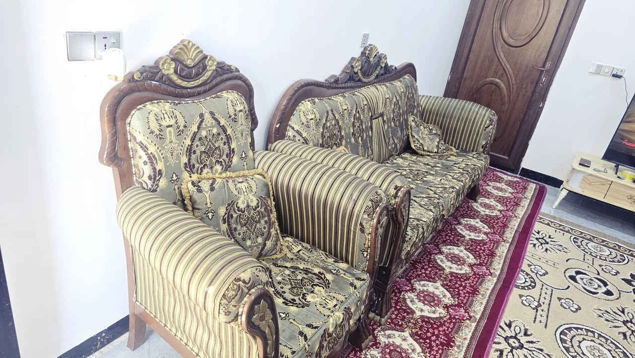 للبيع
***********
