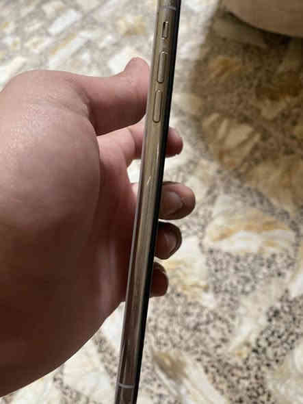 ايفون اكس ماكس نضافة 94‎%‎‎% سعره 190 وبي مجال// نموذج M ماستر // نضيف جدا // جهاز مستبدل فقط بطارية نضيف حيل// عنوان بغداد بلديات // ***********
