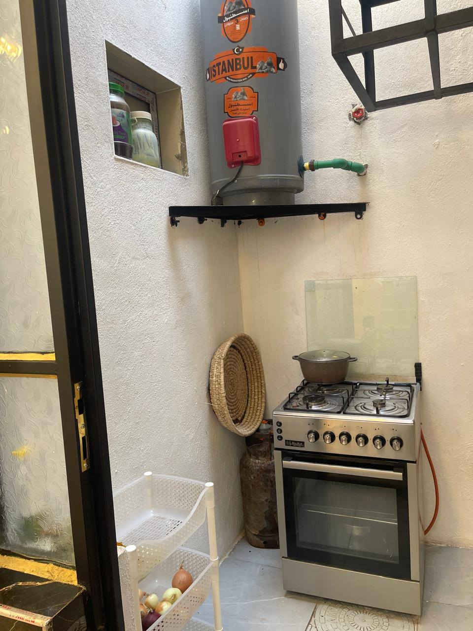 سلام عليكم عندي بيت البيع بل الكرغولية قرب جسر حديدخضر بين سدين سند ٢٥ سعر مساحه ١٠٠ سعر ١٠٥ وبي مجال يراسني خاص او وتساب ***********
