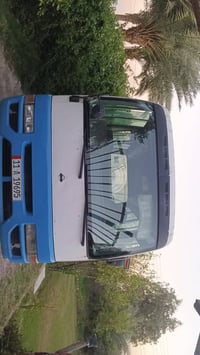 كوستر نيسان • ٢٠٠٢ • بغداد المدائن