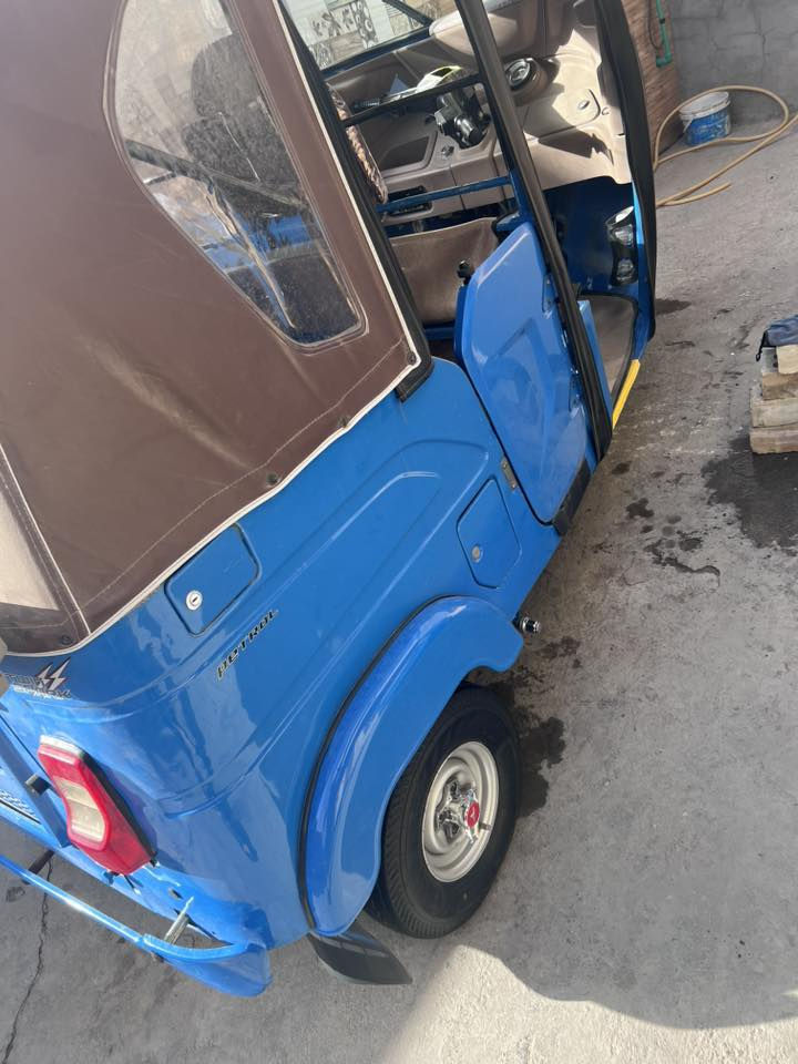 تكتك موديل 21 رقم وسنويه بسمي تحويل ثاني يوم
تكتك خير من الله مابيه اي نقص سعر اتصل وتدلل 
ملاحضه مامتواجد عل فيس المكان بغداد حي نصر 
***********
