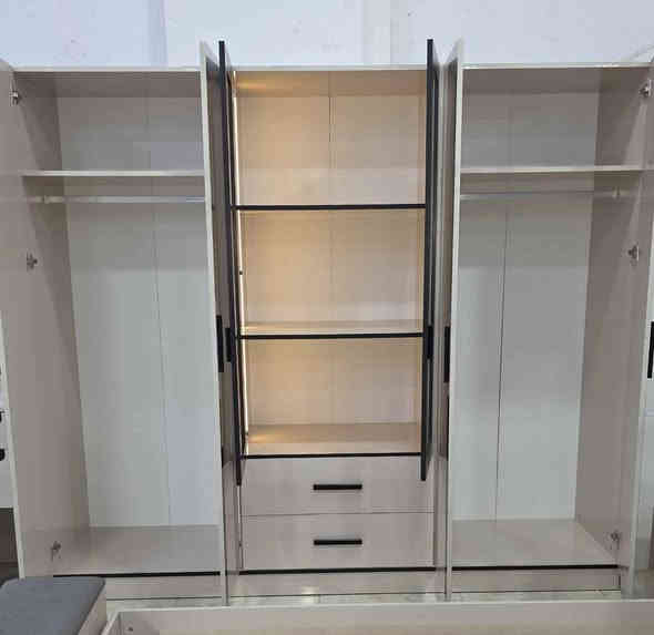 غرفة نوم 9 قطع جديد بالكرتون بسعر 675 دولار
⛔تفاصيل الغرفة:
•كنتور 6 باب جام شفاف مع جكامج  قياس 240×210×56
•تخت قياس 200 × 180
•ميز تواليت 165 × 105
------------
#معرض_جودي_بدهوك
⛔مالطا خاری-فرعی ئکی به ری سیناعی- به مبه ری مه دره سه (مالتاژئری)
تليفون / واتس اب / فايبر // *********** //
📍العنون : 
دهوك - اول فرع قبل صناعة تصليح سيارات بمالطا - مقابل مدرسة الابتدائية(مالطا القديم- كونديه مالطا)- قريب من مطعم مالطا(خارنگه ها مالتا)
#غرفة_نوم #اثاث_منزلي #موصل #خزائن_ملابس #duhoki دهوك
