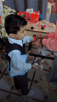 روضة ومعهد وحضانة دجلة الاهلية

جميل جدا ان نرى ثمرة جهود ادارة وكادر روضة ومعهد وحضانة دجلة الاهليةوهي متفتحه بالعلم والثقافهوالابداع 

تم توزيع نتائج📜الفصل الاول  الشهر الاول  من السنة لهذا العام
 الذين احتفلوا🎉 بثمرة اجتهادهم وتفوقهم تخلل الاحتفال توزيع الكيك والعصائر 🍰🍷🎁

#تتقدم مديرة الروضه بالشكر والامتنان للكادر التدريسي الذي بذلوا جهودا جبارة في تدريس اطفالهم 

روضة ومعهد وحضانة دجلة
المكان :حي دجلة /خلف بانزين خانة حي النصر /شارع المعارض 
للتواصل والاستفسار :
***********
