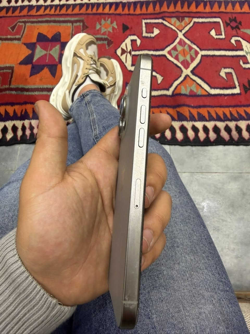 السلام وعليكم ايفون 15 بروماكس نضافه كلش نضيف
بطاريه 86 
256ذاكره
ضمان ABM
السعر مليون ٥٠ الف 
تواصل ***********
