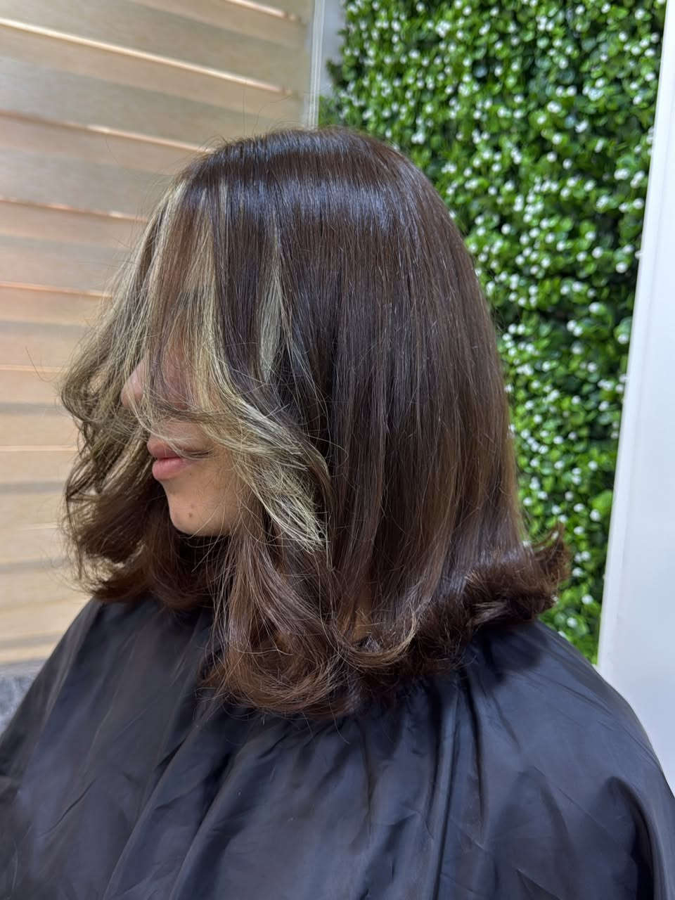 ✨ عروض العيد ✨

((تسريح الشعر))
– الشعر القصير 75 ألف
– الشعر المتوسط 150 ألف
– الشعر الطويل 150 ألف
✨ يستثنى من ذلك الشعر الطويل جداً أو الكثيف

((أصباغ الشعر))
– صبغ توحيد لون للشعر القصير 50 ألف
– صبغ توحيد لون للشعر متوسط الطول 65 ألف
– صبغ توحيد لون للشعر الطويل 85 ألف

– القصر أو التحصيل خصم بنسبة 30%

✨ يستثنى من ذلك الشعر الطويل جداً أو الكثيف

((البدكير))
– بدكير عادي 10 ألف
– بدكير ملكي 15 ألف

📍 الحلة – بداية شارع الكرامة مقابل أسواق المطار الأولى
📞 ***********

#بابل
#الحلة
#العراق
#صالون_نسائي
#ميكب_بابل
ميكب_الحلة
كوافير_بابل
كوافير_الحلة
عرايس_بابل
مدعوات_بابل
تسريحات_شعر
صبغات_شعر
بدكير
نيلز_بابل
ميكب_احترافي
ريلز
