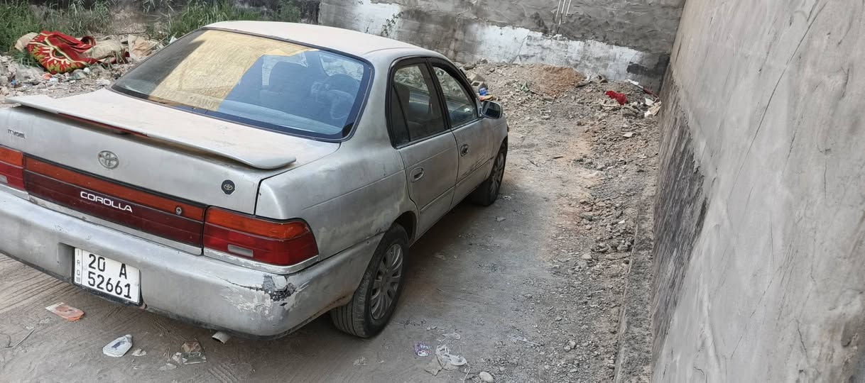 السلام عليكم
كورلا موديل 93 للبيع سنويه لل31 هزه جديده بأسمي السعر 33 المكان ديالى بعقوبه 
***********
