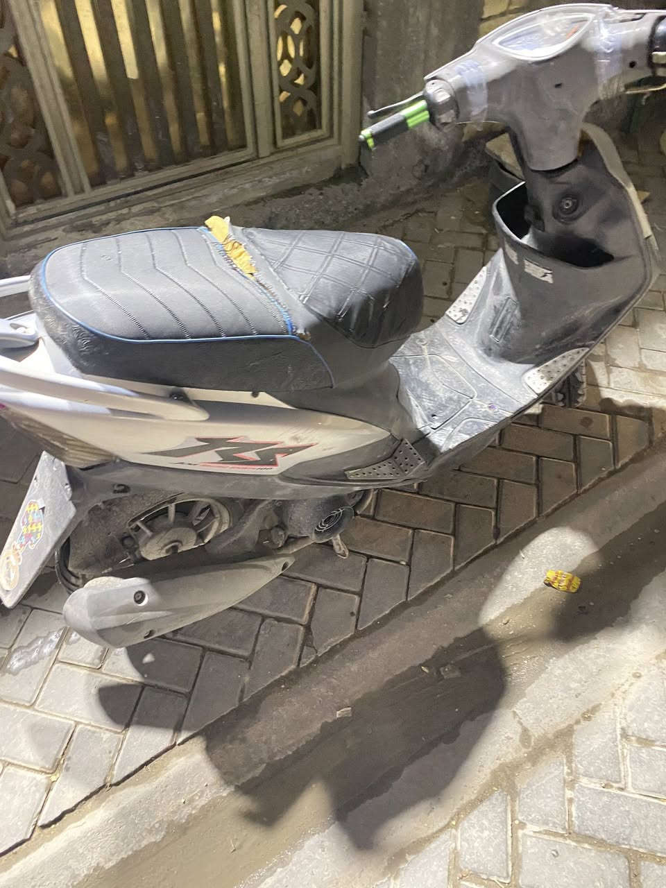 سلام عليكم دراجه ماكس عدله الدراجه خير من الله نقصه عندو ودبل امامي محرك فول ومكفول سعر الدراجه 700الدراجه شهرين من نزلت من الرمبه العنوان بغداد مدينه الصدر رقم الهاتف ***********
