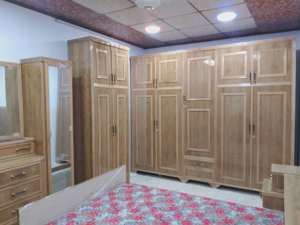 😍عاجل هاليوم العرض مختلف 😍
💥هاليوم اقصاط المريح💥  

القسط يبدي من 10اشهر اله 18شهر  

على بطاقه الكي كرت 

            🌹 كافت فصالات غرف النوم 🌹

💯يوجد احدث الموديلات 💯

ايضافه يوجد فصالات حسب رغبت الزبون 

            ⭐ الشغل عراقي من اعلى جوده ⭐

👌الصبغ حراري درجه اولى👌 

            👈  التفاصيل أكثر اتفضل خاص 👉


**إذا كنت صاحب هذا الإعلان وتريد حذفه لأي سبب، رجاءا أرسل رسالة إلى الدعم الفني**