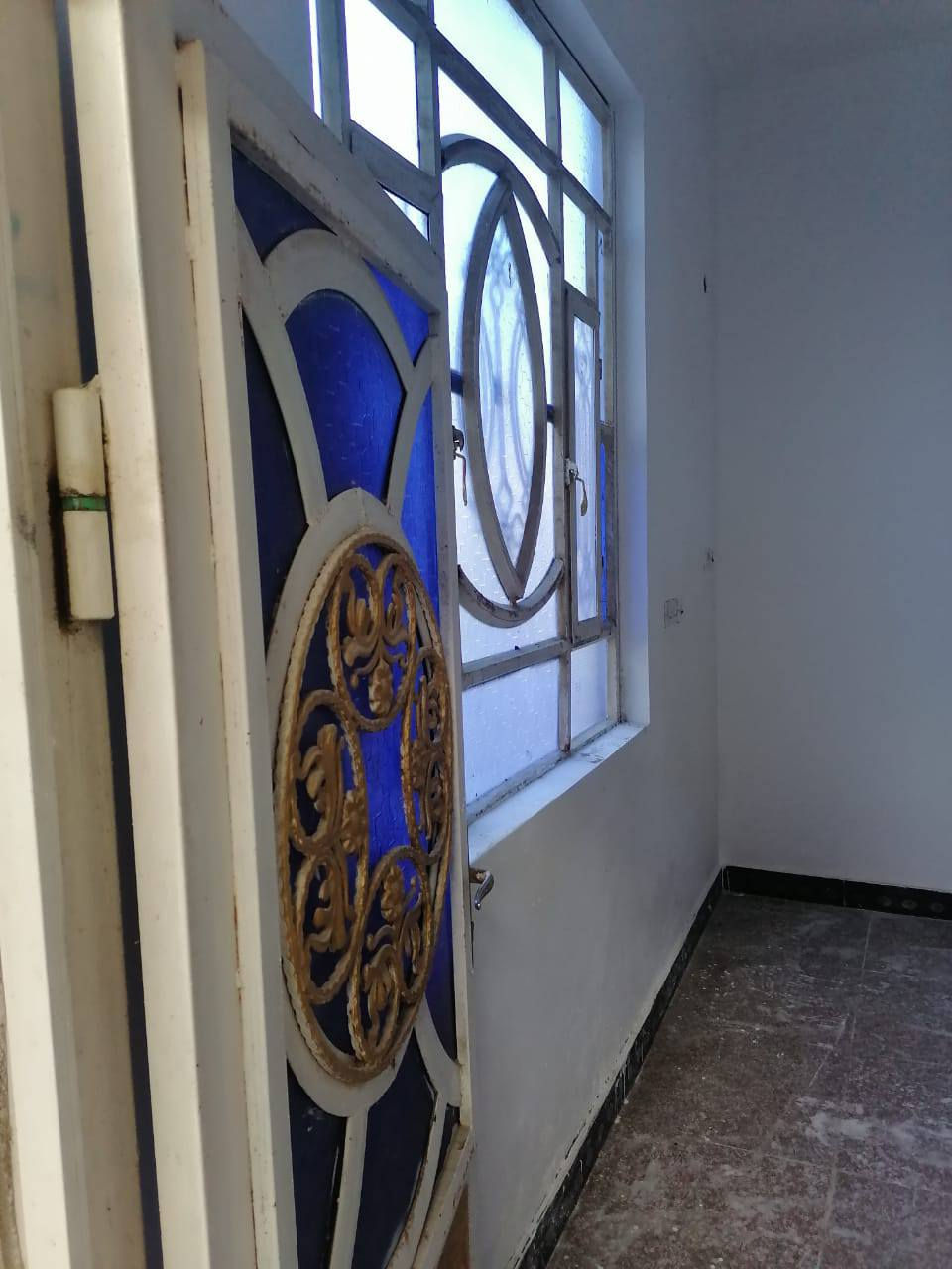 يوجد لدينا دار سكن للبيع حي الشهداء ١٠٠م امامي طابقين بناء حديث مسلح شارع ابو صادق الوكيل السعر ١٤٠مع المجال للاستفسار الاتصال ***********
