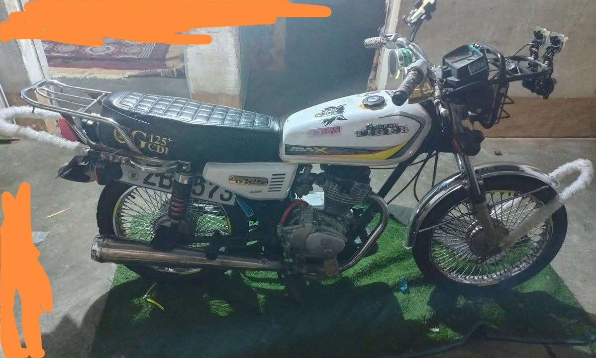 السلام عليكم موطور سونك تايكر 4كير
محرك لا صرف ولا بخار
موديل 2020
 كهربايات كلهه شقاله
 نضافه فول
شلعه ورزانه
موطور احله من الصوره
السعر 370وبي مجال قليل 
يرهم مراوس
يعوزو اغلاف زنجيل فقط
مو شراي لا تساحيني ولا تكسر بالسعر
مكاني: الزاب: الصباغيه 
ه‍ ***********
