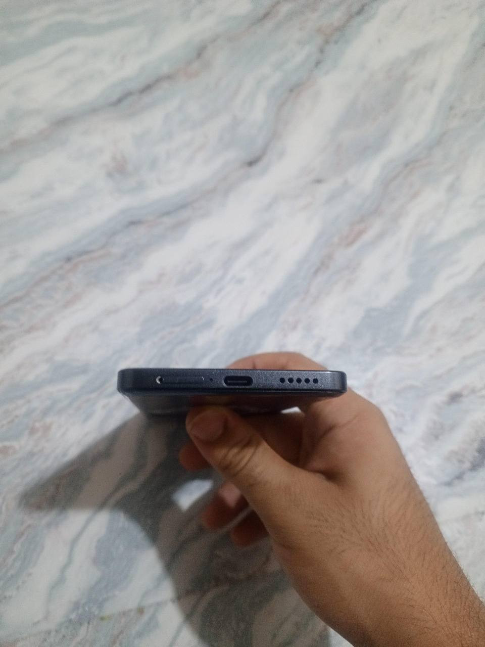 بوكو x6 برو 5g الغني عن التعريف 
512 جيجا بايت
120 فريم 
دبل خط
شحن سريع 67 واط
السعر 325 وبي مجال 
مكاني بصره معقل رقمي 
*********** البصرة, العراق
