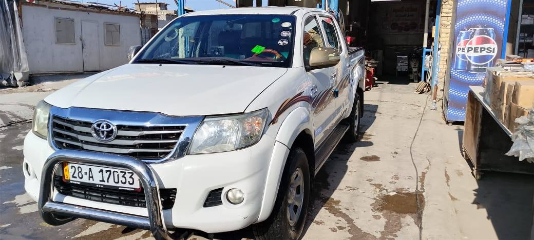 فور ويل ١٤ كير اوتو مكفولة من الضربة والصبغ محرك يصرف وشبر بذيول البدي فقط ١٩٥ وبيهة مجال ***********
