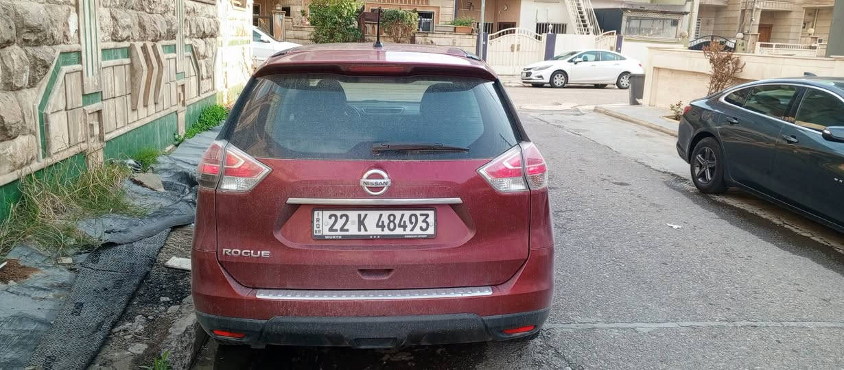 نيسان روج موديل 2016 مواصفات S بيها قطعتين صبغ فقط بدون دواخل بشرط.. كير ومحرك بشرط.. هزه ورقم وسنويه جديد.. مكان السيارة اربيل
السعر 133 و بيها مجال قليل
***********
