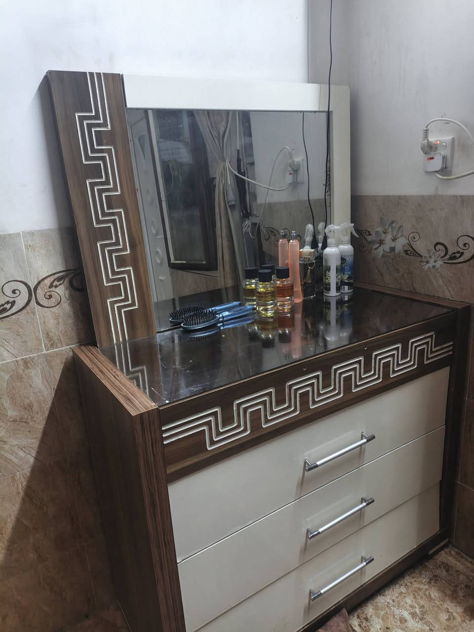 غرفه ثقيله خشب تركي اصلي السعر 350 بمجال  عنوان سهل نينوى


**إذا كنت صاحب هذا الإعلان وتريد حذفه لأي سبب، رجاءا أرسل رسالة إلى الدعم الفني**