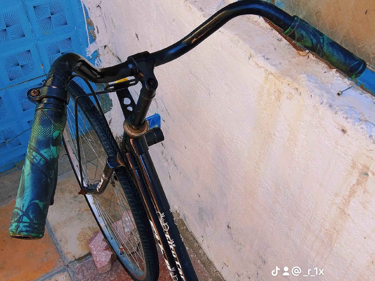 سلام عليكم بايسكل بناتي للبيع لون اسود🖤حجم26 جديد ونضيف عوزة فقط جاملغ امامي السعر 75والجمبزة ويا مكان ناصريه حي شهداء


**إذا كنت صاحب هذا الإعلان وتريد حذفه لأي سبب، رجاءا أرسل رسالة إلى الدعم الفني**