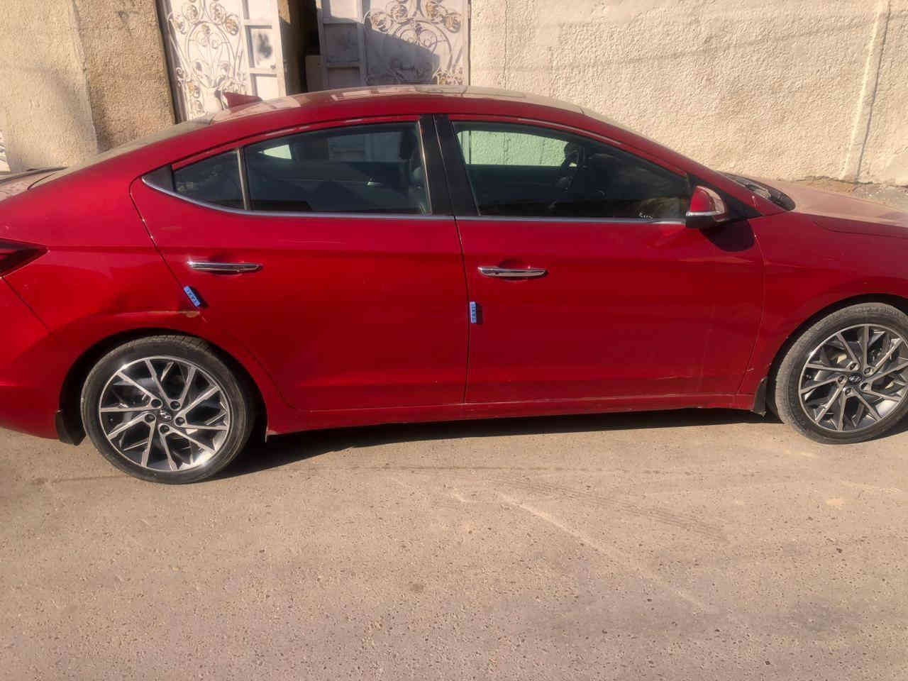 سلام عليكم الانترا 2019للبيع وارد تفاصيلها كاملها موجوه ب صور سونرها حادثها موجود مكاني بغداد حي جهاد سعر 135 ورقه مع المجال *********** متواجد فقط على الرقم
