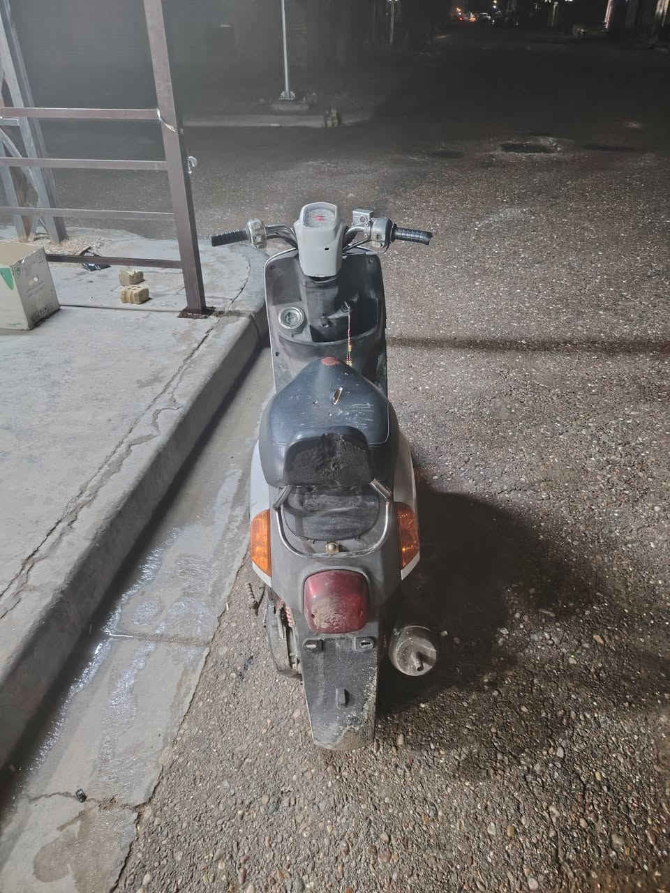 سلام عليكم دراجا ماكس بوليسي نكر سلف كهربائياتها كلها شغاله كفرات بلادي دراجه نضيفه كفاله مكان شعب حي المهندسين سعر 500 او بيها مجال رقم ***********
