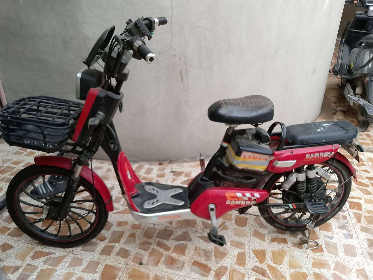 ماطور شحن حجم 20 سعر 150 شرط ما بي اي عطل فقط اشاير ول هورن عطلات ول بطاريات نص


**إذا كنت صاحب هذا الإعلان وتريد حذفه لأي سبب، رجاءا أرسل رسالة إلى الدعم الفني**