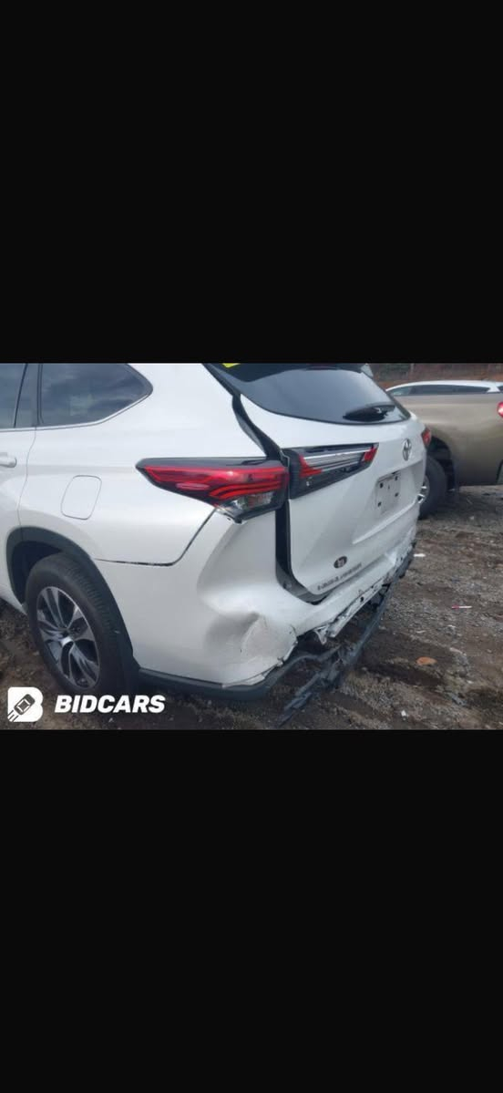 هاكلاندر xle 2023 للبيع سياره بدون صبغ بدون ارباك فور ويل فتعه سعر 290 ورقه رقم ***********
