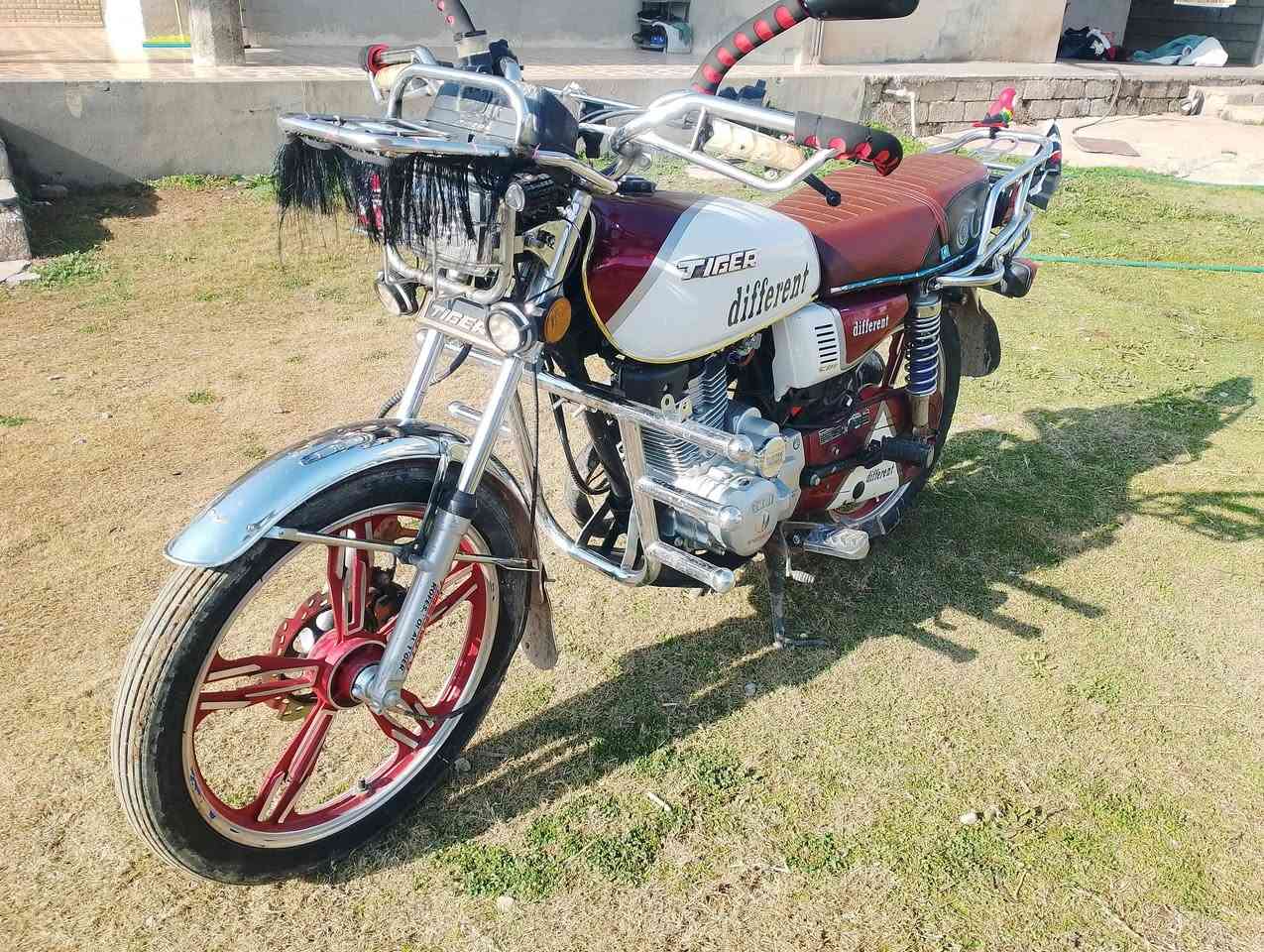 موطور تايكر موديل 20 مامفتوح شرط نضافة فول سلف تشغيل عن بعد كهربايات شقالة كلهة نشاطة فول 
ابو الدرع 
***********
