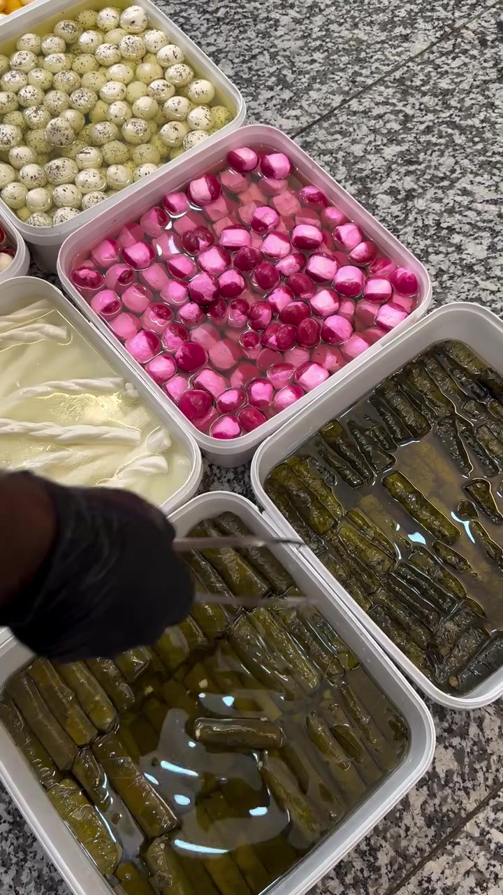 مذاق الريف
 ١٤ نوع من اللبنة التركية  الطعم رهيب ✨ كل اللي تحتاجه بمكان واحد
الجودة اللي ترجعك إلنا مرة بعد مرة 🌿
🧀 أجبان طازجة | 🥒 مخللات مميزة | 💪 منتجات دايت 
 دهن حر 🧈 طبيعي ١٠٠٪؜ | 🍯عسل طبيعي ١٠٠٪؜ 🌴اجود أنواع التمور العراقية و المستوردة 

💚 انت اطلب… واحنا نوفر � 

� العنوان:
بغداد الجديدة - تقاطع شارع المسبح
قرب أفران صمون بغداد 

⏰ وقت العمل:
من 6:00 صباحاً إلى 12:00 مساءً 

🚚 توصيل مجاني داخل بغداد الجديد
***********
