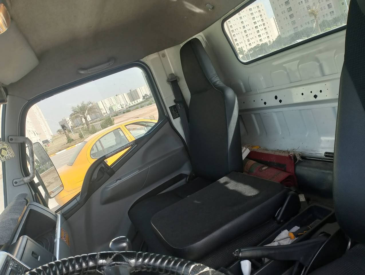 سلام عليكم كنتر 2023 ماشية 66الف مكفولة رايدهة 320ورقة ***********
