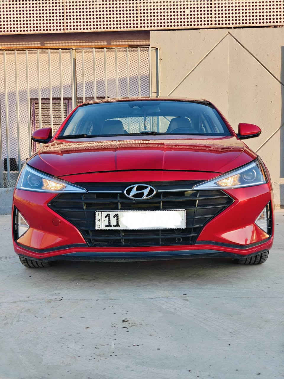 مرحبا
الانترا 
موديل 2020
وارد امريكي 
فول موصفات 
موصفات 
محرك 2.0 دوش 
فتحة سقف 
رادارات 
توقف ذاتي 
بصمة 
بصمه ابواب 
شاشة كبيره 
حساس امامي 
حساس خلفي 
 كامره دواره 
داخل لونين 
تخم تاير 
تحكم استيرن
 جهتين 
ماشيه 63
گير ومكينه كفاله عامه
تبريد ثلج 
صدر حداديه جديده السياره جاهزه للاخير مابيها كل نقص 
رقم بغداد الجديد 
رقم الانكليزي 
تحويل مباشر 
مكاني بغداد 
ه‍ ***********
