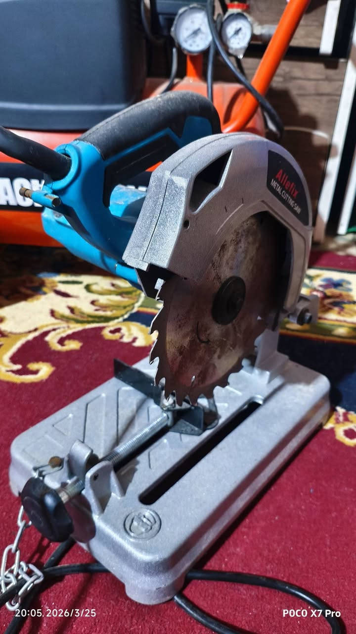 سلام عليكم ادوات نجارة للبيع ابيع شلع مكاني بغداد مدينه الصدر قطاع 56 
1-كمبريسر جديد نظافه 99%
2- فريزة جديدة كاملة +ضربات فريزة 2 صندوق
3 -منشار كتر نظافه 100% 
4- منشار تخريم
5- دريل انجيكو نضافه 100%
6 - ستان دريل بوش

رقم الهاتف
***********
