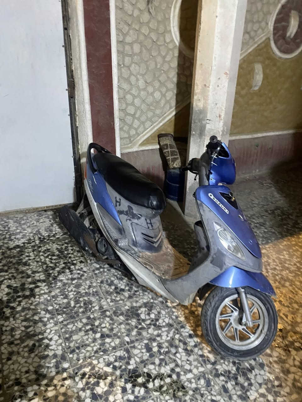 دراجه ماكس منغولي ما مفتوحه كلها بلاد كلشي شغال بيها نكره سلف هندر هم شغاله كهربائيات كلهن شغاله بك لايت لايت كلشي شغال تجي وتفحص وتشوفها دب ويل ابو النجمه المكان ابو الخصيب تواصل على هذا الرقم ***********. السعر 650
