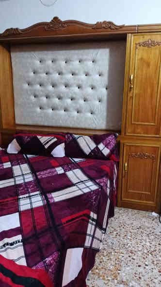 سلام عليكم غرفة اخشاب استخدام سنة ونص نظيفه اي ضرر ما بيها سعرها مليون و١٠٠ مكانها الأكرمين ***********
