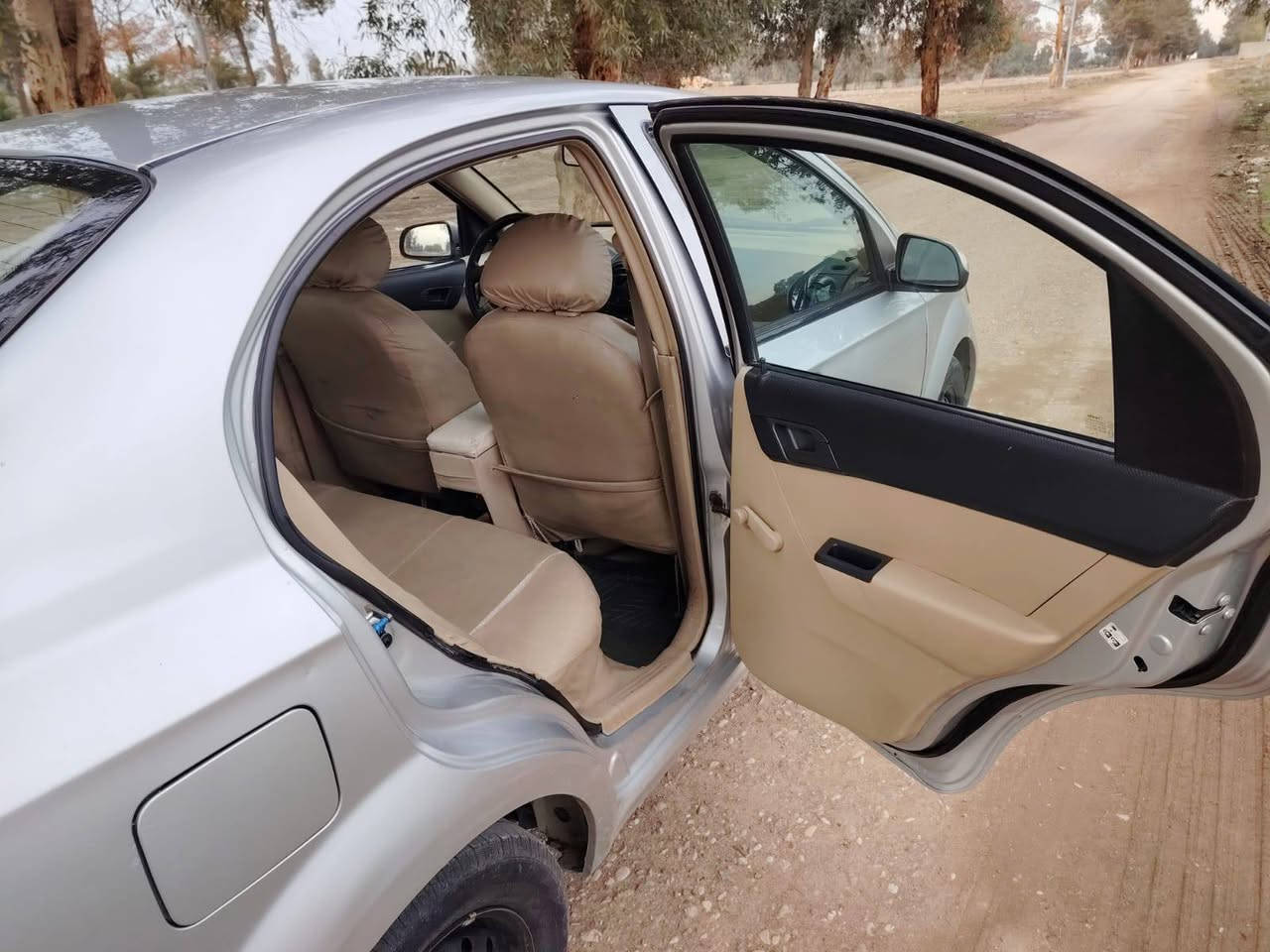 افيو 2011 كوري كير عادي محرك 16 اوبترا داخل اصفر بدون ضرر جاملغ امامي بخ بدون تقحيل السعر 60 بيها مجال رقم سنوية قديم الشراي يتصل 
*********** / ***********
