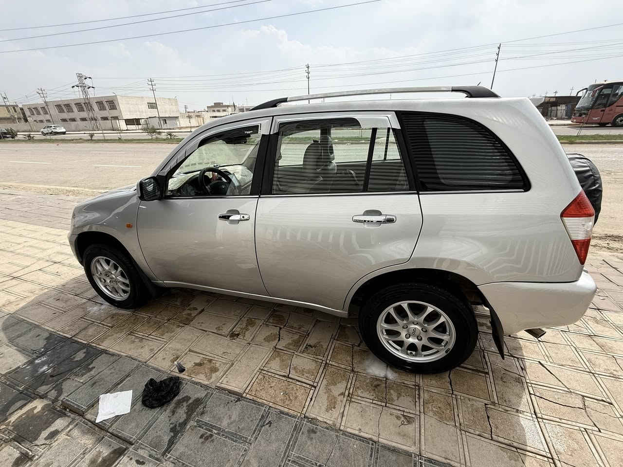 بيع مستعجل شيري تيكو موديل 2011 محرك 2000 كير ميكانيكي المرغوب ( المحرك والكير بعدهن جدد توني شادهن ) مكفوله من كلشي وبعده جديده على وضع الشركه بيه طخه بسيطه بنهاية الجاملغ الامامي جهة السايق وجراد بسيط بالقماره الباقي كفاله عامه  غرفته جديده وارضيه جلد دوشمه بيبان جديده و باتري ودينمو وباور جديد حداديه خلفيه جديده الامامي  جديد تبريد تدفئه شرط الفحص فتحه جام اوتو شاشه كامره سماعات جدد مال شارجر لايتات زنون تحكم بالستيرن شاشه وسرعة بالحقيقه احلا من الصور السياره متخسر عليه ربع سعر السياره 58 مكاني الشطره 

***********
*********** واتساب
