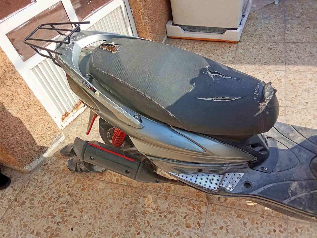 سلام عليكم سكنس فحل كابريتر كهربائيات كله شغاله الدراجه كلشي ما بيه جيب فيتر وفحص المكان الشعب حي البساتين السعر 400 وهاذه رقمي ***********
