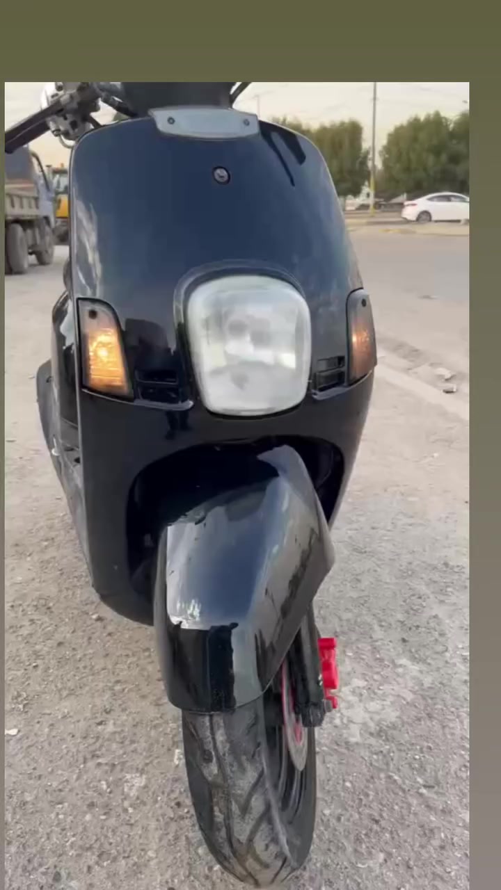 السلام عليكم دراجه بوليس كهربائيات كلها شغاله اي نقص ماكو من عدا بكلايت امامي دراجه شوفه عينكم كل شيء نظيف محرك مكفول سعر 600 بيه مجال عنواني بغداد شراي ينتصال ***********
