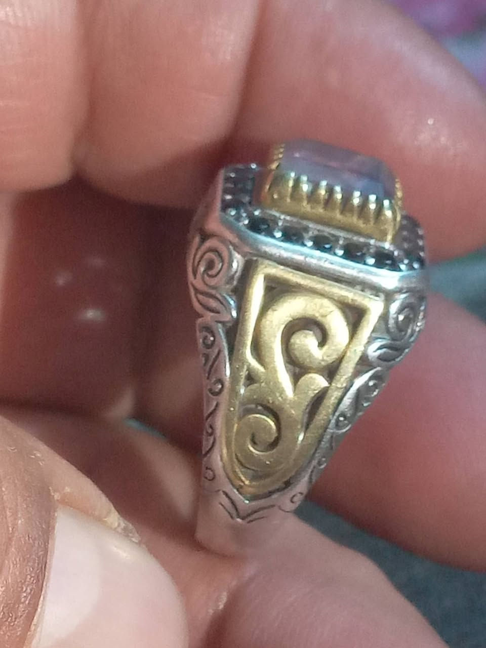 جمشت افريقي بالذمة صياغه يدوية جميله السعر ٤٠الف مكاني بغداد البياع توصيل موجود


**إذا كنت صاحب هذا الإعلان وتريد حذفه لأي سبب، رجاءا أرسل رسالة إلى الدعم الفني**