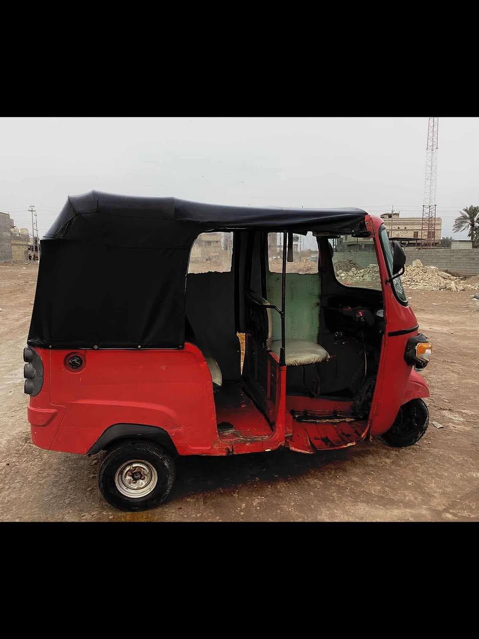 تكتك 2018 بياجو محور مكينه TVS  أوراق مو رقم  النضافه مثل ما تشوفون بصور السعر مليونين و750 وبيها مجال.***********
