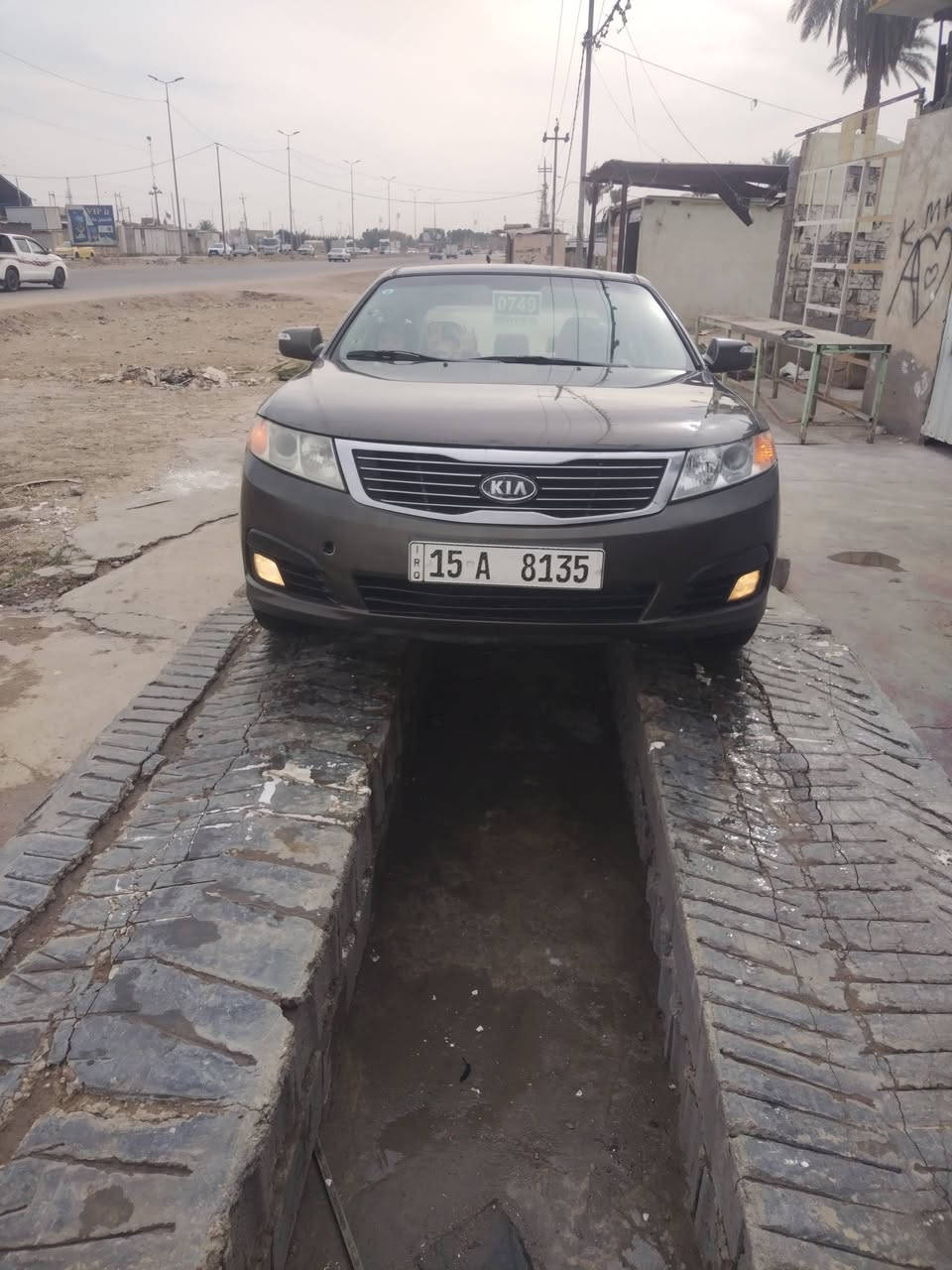 سلام عليكم اوبتيما 2010 أمريكي ضرره قطعه وحده جاملغ الخلفي بس السعر 110 وبيه مجال الرقم ***********
