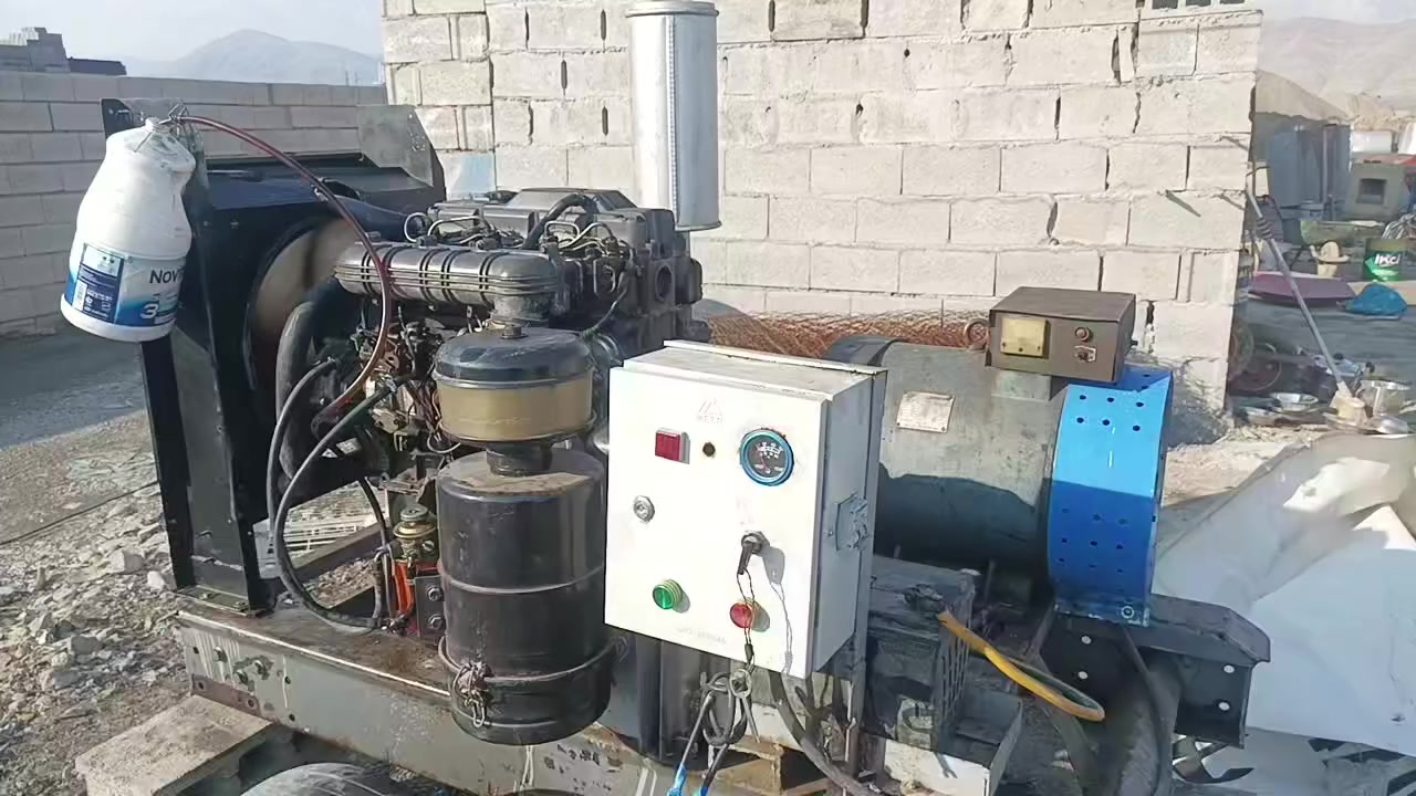 مۆلیدەی کیا2700کامل تشڤیت بشرت لەسەر تایە تەولید30kv سینگڵ
م***********
