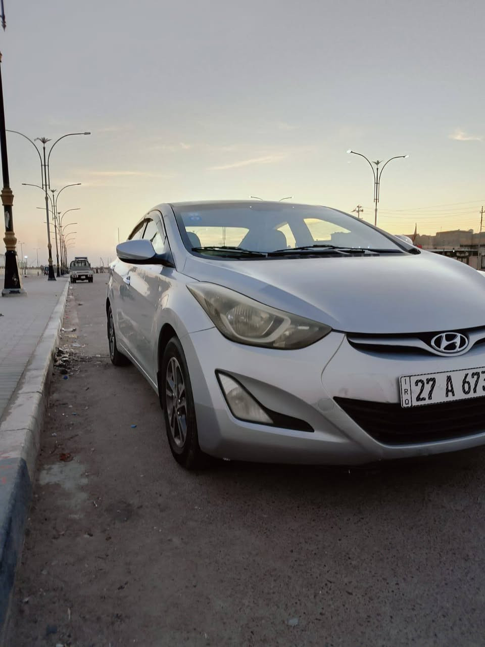 سلام عليكم الانترا موديل 2016 مکینه وکیر محرك 1600 کفاله سیاره مال بیت ما مشتغله تکسي تخم تاير تبريد قطعتين اشاره بلمري بيه شويه جراد ما مبولشه السعر 110وبيها مجال  ***********1
