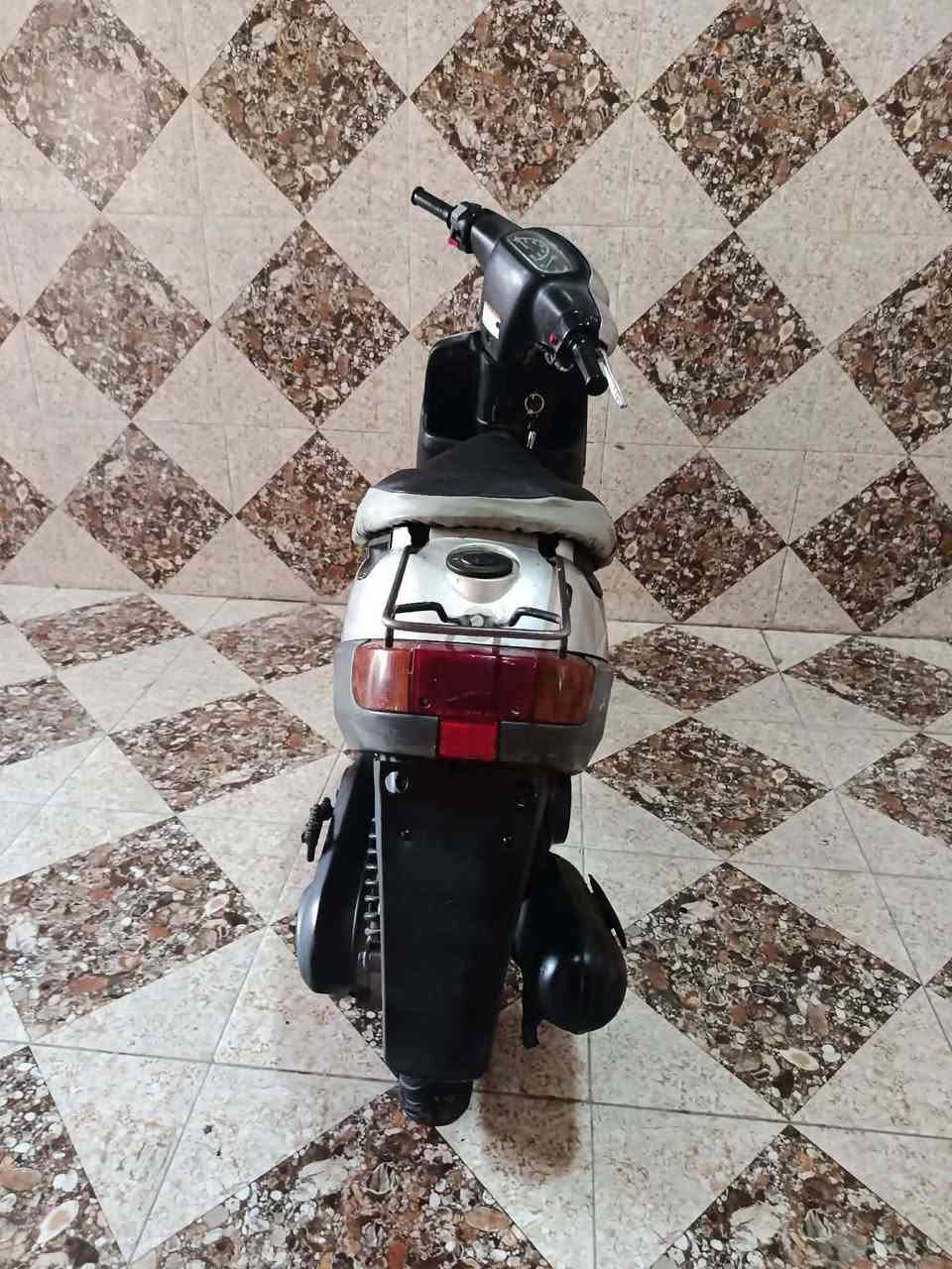 يارب سلام عليكم شباب بطه   نكره سلف للبيع مامفتوحه مكينه خرسه شلعه قويه شرط إذا مفتوحه ترجع لايت شاير وهورن ودشبوال كله شغال ماناقصه اي شي كامله مكمله بلاديه سعره 250مكاني كربلاء حي نضال يم المستوصف بضبط ***********
